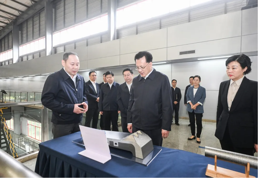 袁家军：聚焦主责主业 履行战略使命 进一步深化国资国企改革